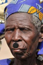 Cameroon woman with stone through her lip